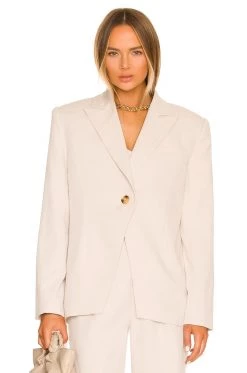 Spring 2022 Outerwear Aniston Jacket