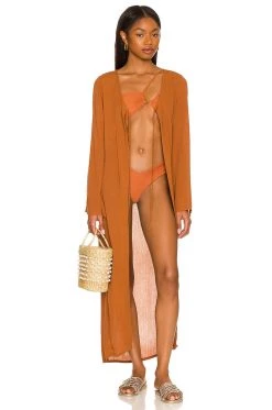 Spring 2022 Amelie Bottom