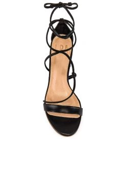 Resort 2019 Addalyn Heel 11 Resort 2019 Addalyn Heel