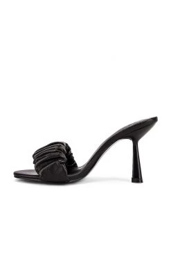 Spring 2020 Shoes & Accessories Augstine Heel