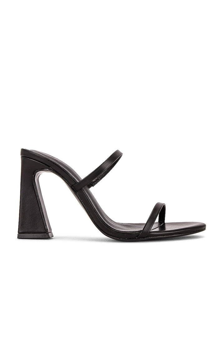 Fall 2021 Caprice Heel Shoes & Accessories 3 Fall 2021 Caprice Heel Shoes & Accessories