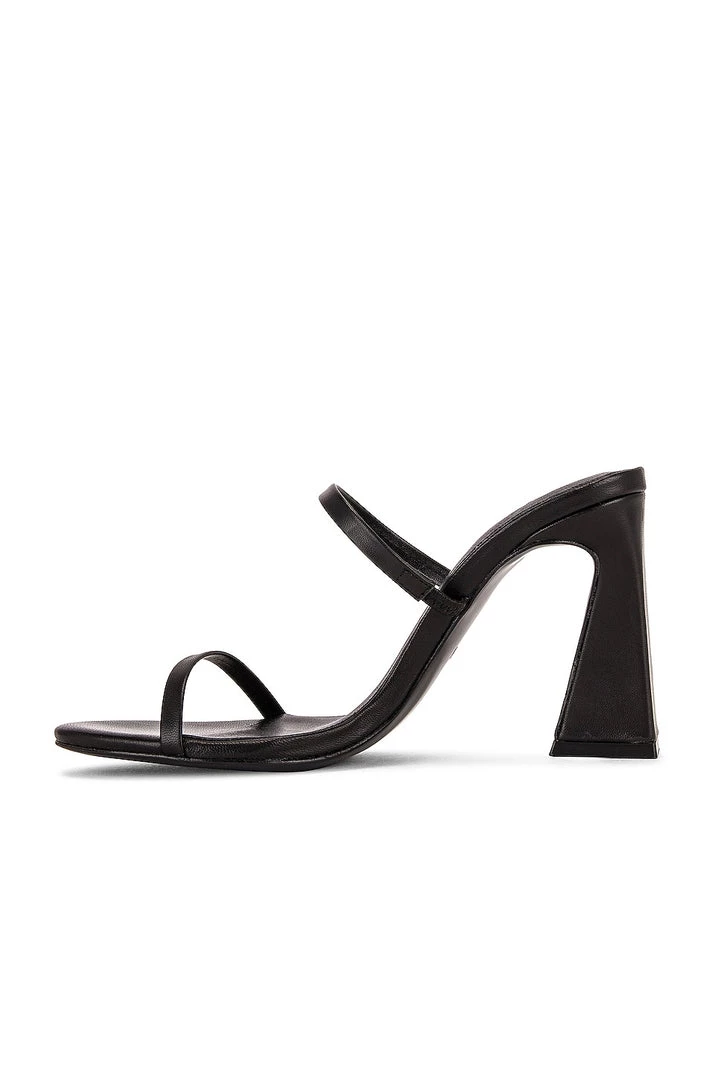 Fall 2021 Caprice Heel Shoes & Accessories 7 Fall 2021 Caprice Heel Shoes & Accessories