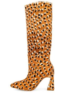 Fall 2021 Shoes & Accessories Oria Boot 11 Fall 2021 Shoes & Accessories Oria Boot