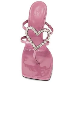 Holiday 2021 Shoes & Accessories Courtney Heel