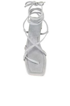 Spring 2022 Shoes & Accessories Loren Block Heel