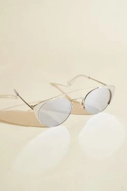 Spring 2019 Augusta Shoes & Accessories