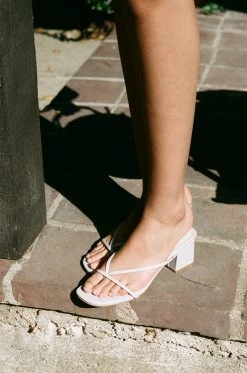 Summer 2019 Cara Heel Shoes & Accessories 12 Summer 2019 Cara Heel Shoes & Accessories