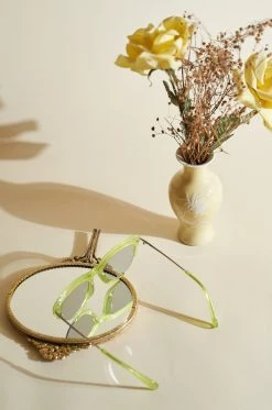 Spring 2019 Gray Shoes & Accessories 9 Spring 2019 Gray Shoes & Accessories