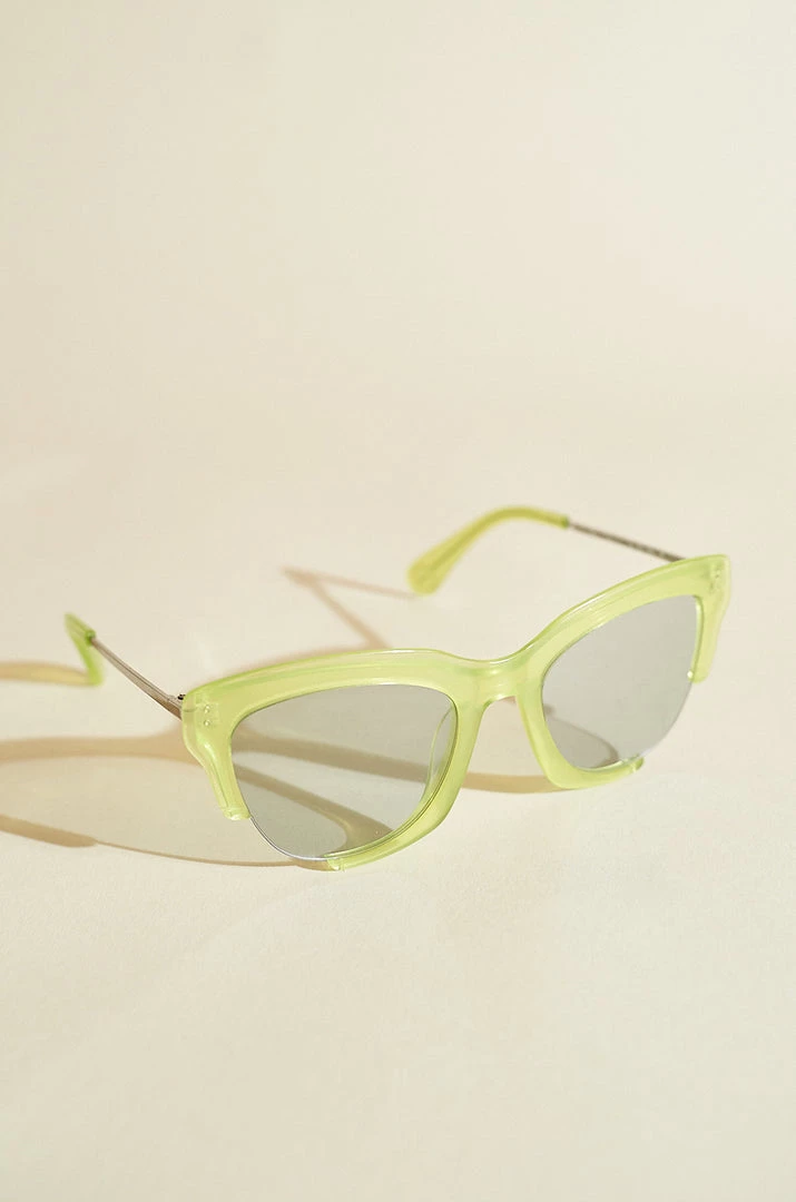 Spring 2019 Gray Shoes & Accessories 6 Spring 2019 Gray Shoes & Accessories