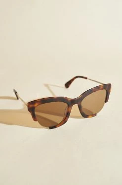 Spring 2019 Gray Shoes & Accessories