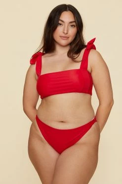 Summer 2019 Swim Iris Bottom 11 Summer 2019 Swim Iris Bottom