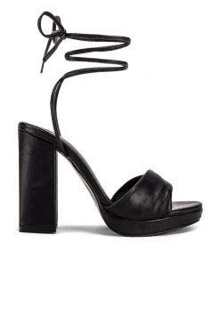 Spring 2020 Shoes & Accessories Lucas Heel